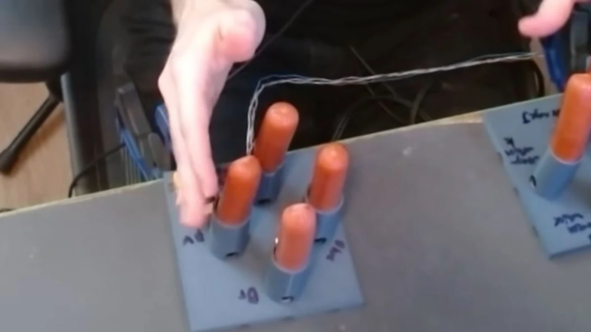  Yes, technically you can play World of Warcraft with hot dogs 